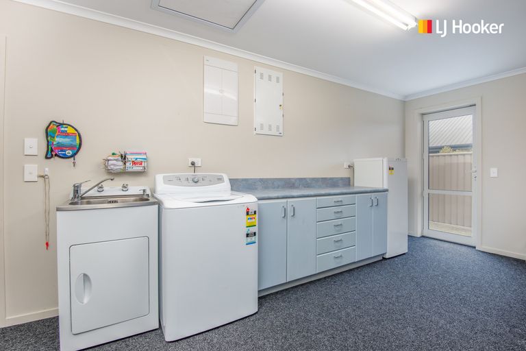 Photo of property in 8 Centre Street, Mosgiel, 9024