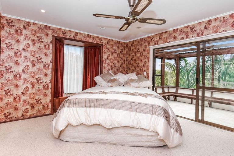 Photo of property in 202 Royal Road, Massey, Auckland, 0614