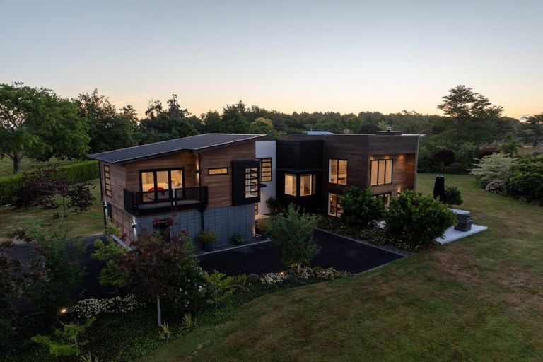 Photo of property in 102 Lee Martin Road, Tamahere, Cambridge, 3493