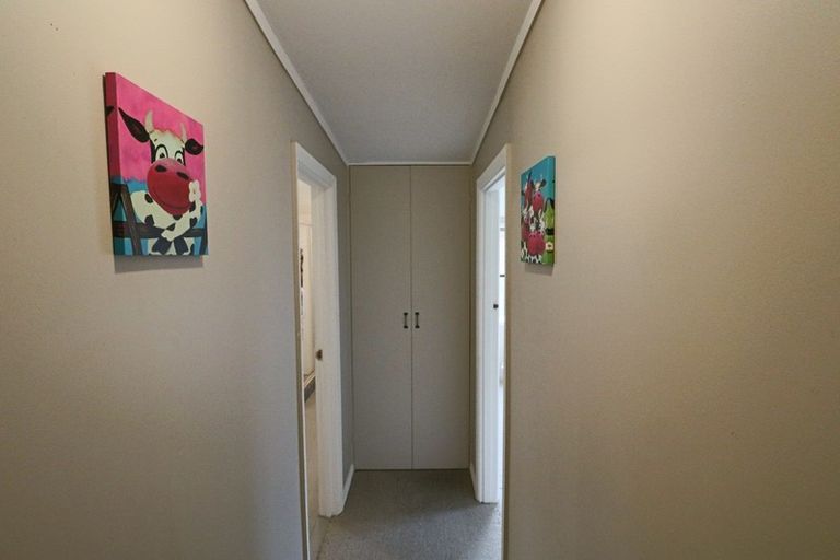 Photo of property in 13 Pratt Avenue, Foxton Beach, Foxton, 4815