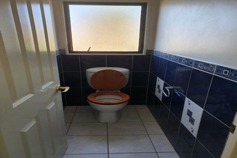 Photo of property in 3 Boeing Place, Goodwood Heights, Auckland, 2105