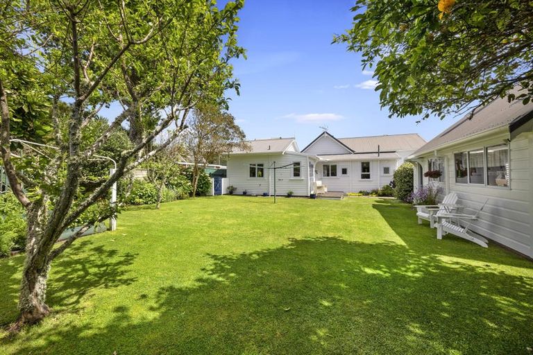 Photo of property in 6 Shortland Street, Lower Vogeltown, New Plymouth, 4310