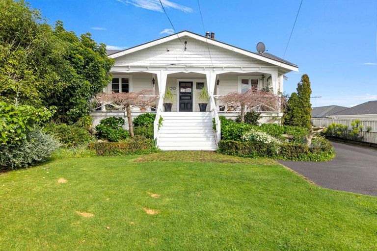 Photo of property in 97 Queen Street, Waiuku, 2123