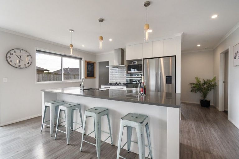 Photo of property in 11 Landon Way, Maewa, Feilding, 4702