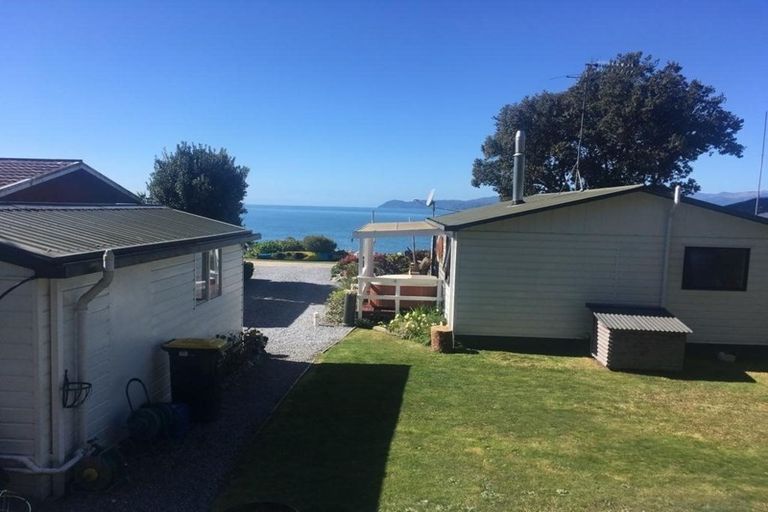 Photo of property in 210 Rangihaeata Road, Rangihaeata, Takaka, 7182