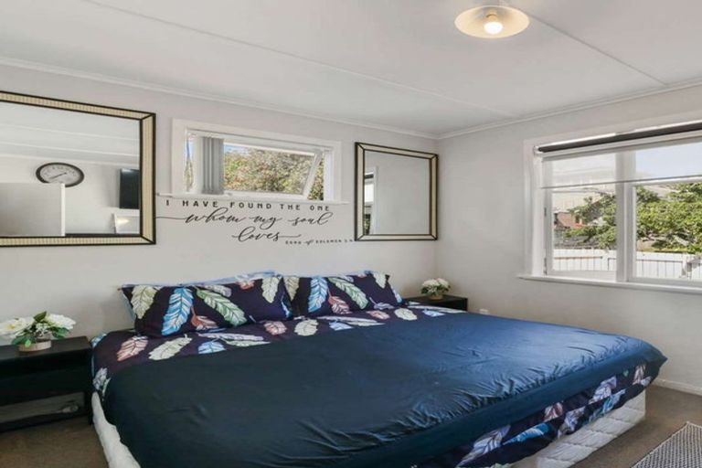 Photo of property in 4 Kay Road, Manurewa, Auckland, 2102