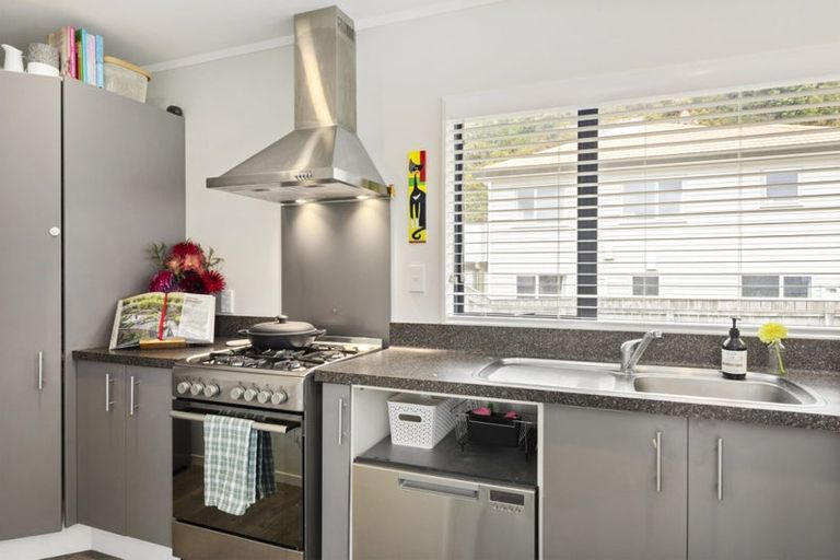 Photo of property in 22 Bowes Crescent, Strathmore Park, Wellington, 6022