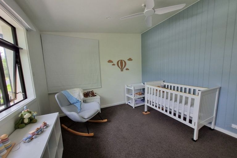 Photo of property in 4a Manon Crescent, Greenhithe, Auckland, 0632