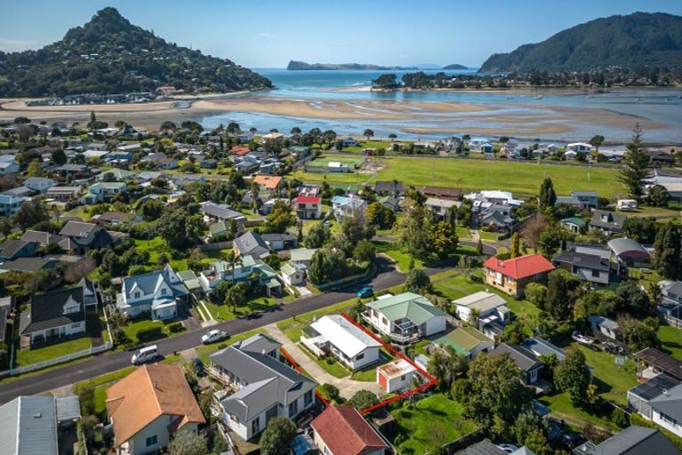 Photo of property in 11 Kauri Place, Tairua, 3508