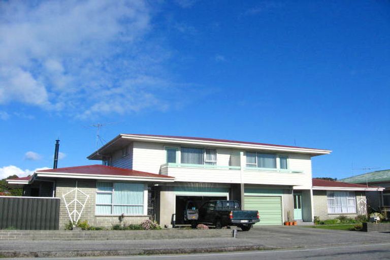 Photo of property in 79 Shakespeare Street, Greymouth, 7805