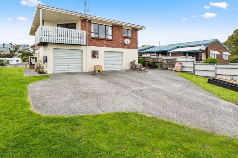 Photo of property in 107 Victory Street, Welcome Bay, Tauranga, 3112