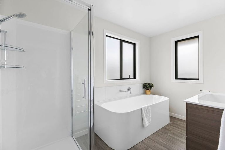 Photo of property in 15 Rubus Street, Wanaka, 9382