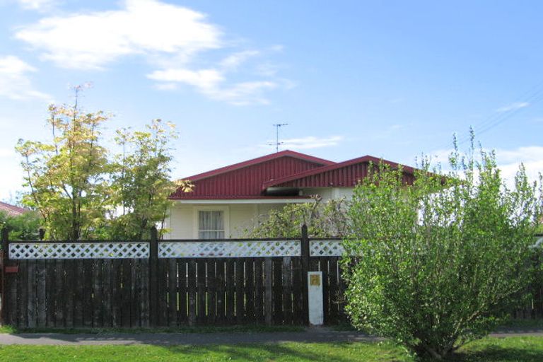 Photo of property in 18 Waverley Street, Elgin, Gisborne, 4010