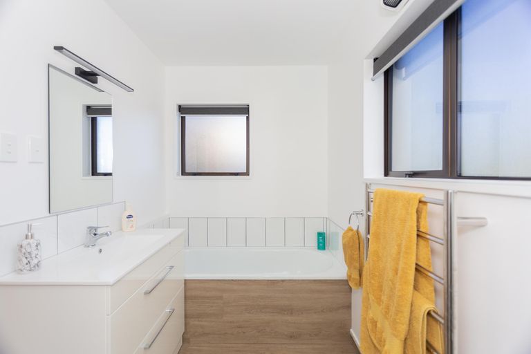 Photo of property in 15 Leven Street, South Hill, Oamaru, 9400