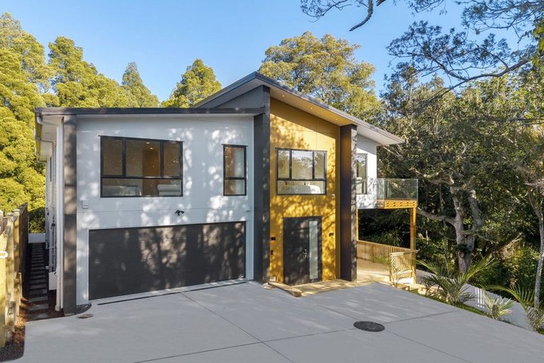 Photo of property in 2c Hughs Way, Flat Bush, Auckland, 2019