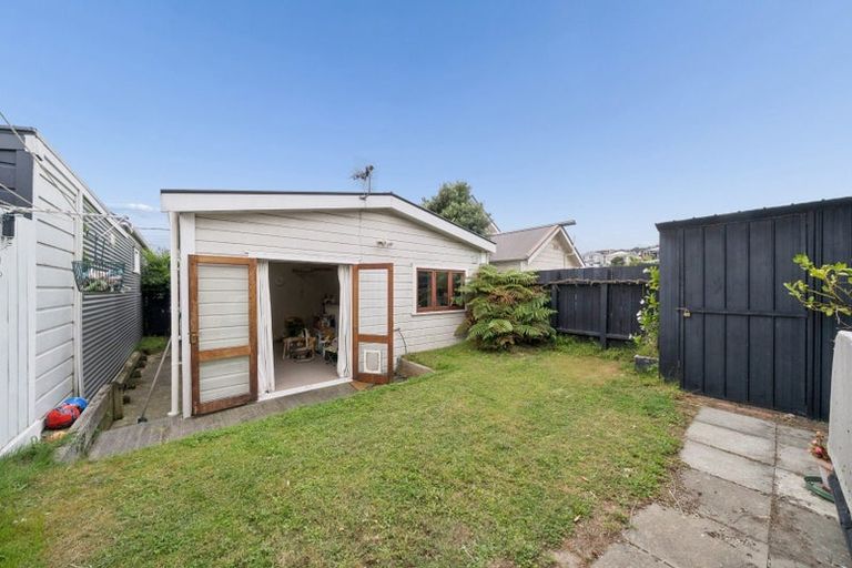 Photo of property in 14 Emmett Street, Newtown, Wellington, 6021