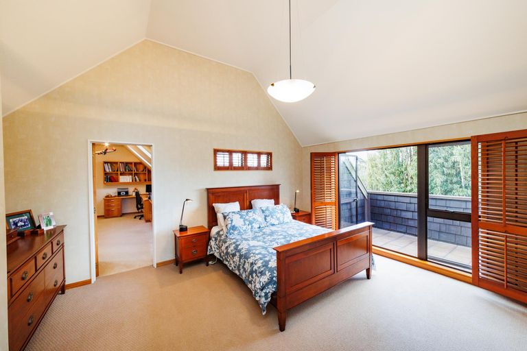 Photo of property in 98 Russell Street, Palmerston North, 4414