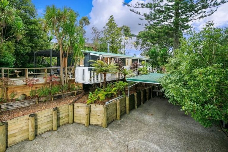 Photo of property in 2/42 Woodlands Crescent, Browns Bay, Auckland, 0630