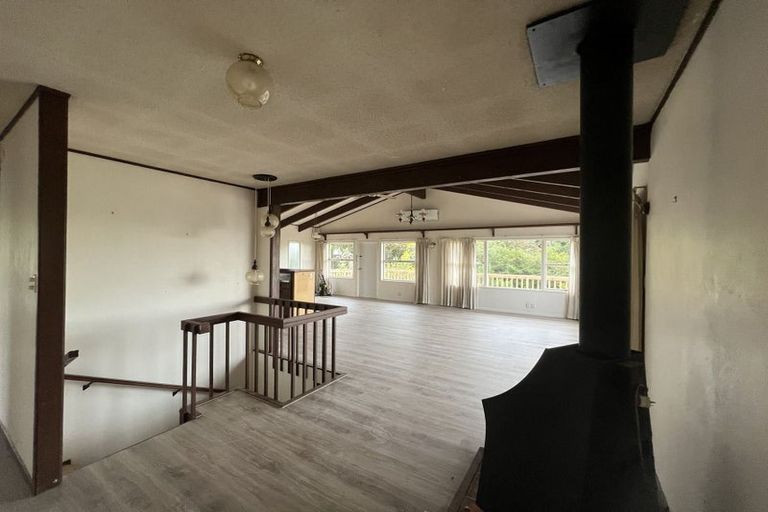 Photo of property in 61 Lyons Avenue, Murrays Bay, Auckland, 0630