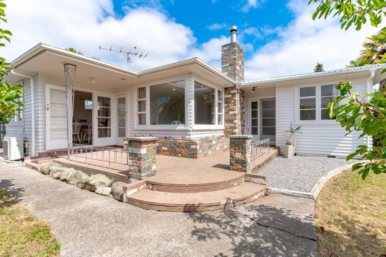 Photo of property in 99 Broadway, Carterton, 5713