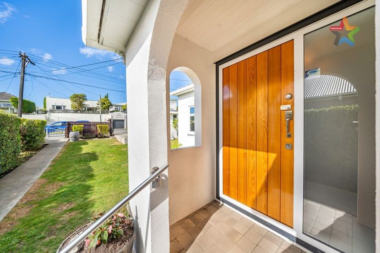 Photo of property in 6 Monaghan Avenue, Karori, Wellington, 6012