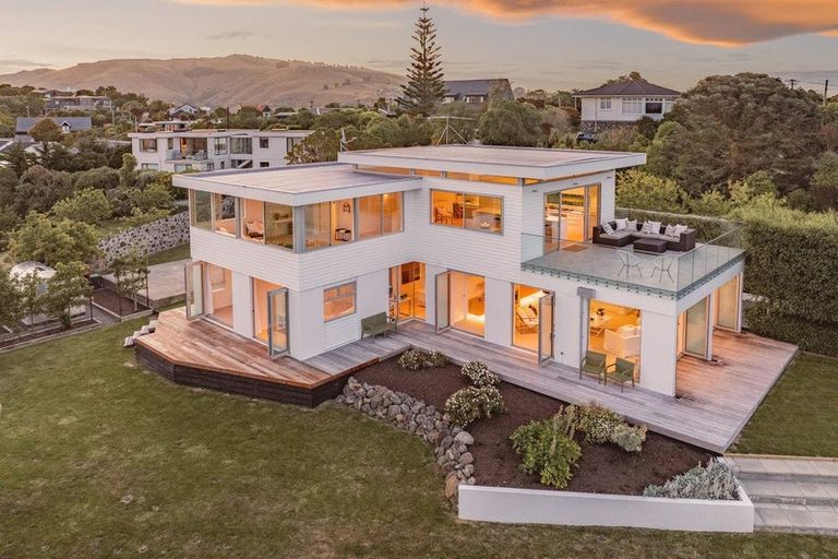 Photo of property in 45 Taylors Mistake Road, Scarborough, Christchurch, 8081