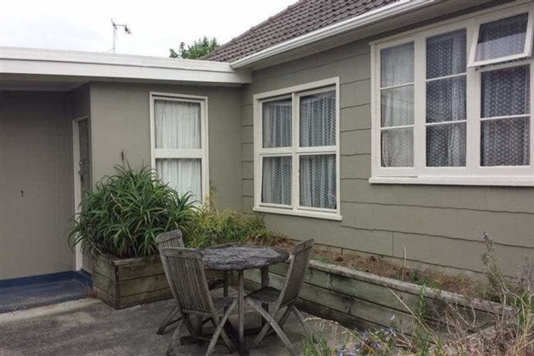 Photo of property in 19 Old Farm Road, Hamilton East, Hamilton, 3216