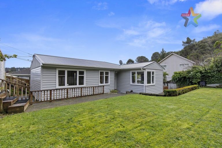 Photo of property in 26 Lowry Crescent, Stokes Valley, Lower Hutt, 5019