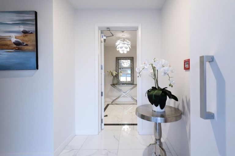 Photo of property in 3/89 Fisher Parade, Sunnyhills, Auckland, 2010