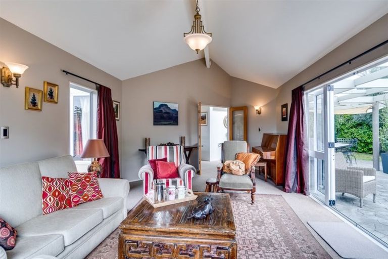 Photo of property in 158 Auckland Road, Greenmeadows, Napier, 4112