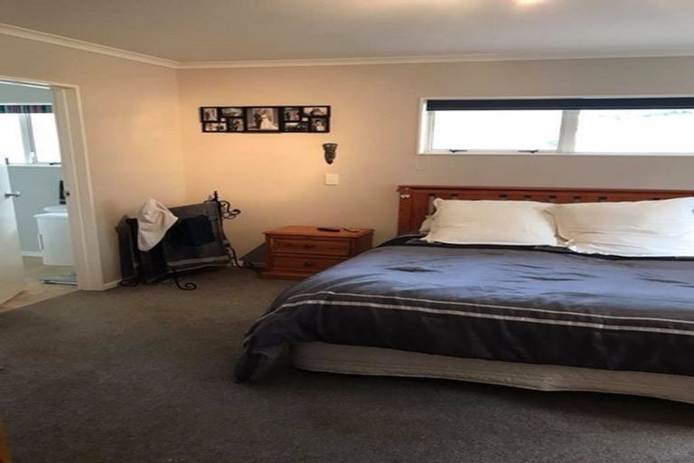 Photo of property in 14 Kennedy Place, Waikanae Beach, Waikanae, 5036