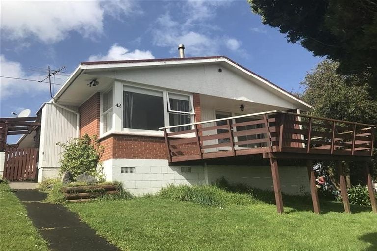 Photo of property in 34 Reeves Road, Pakuranga, Auckland, 2010