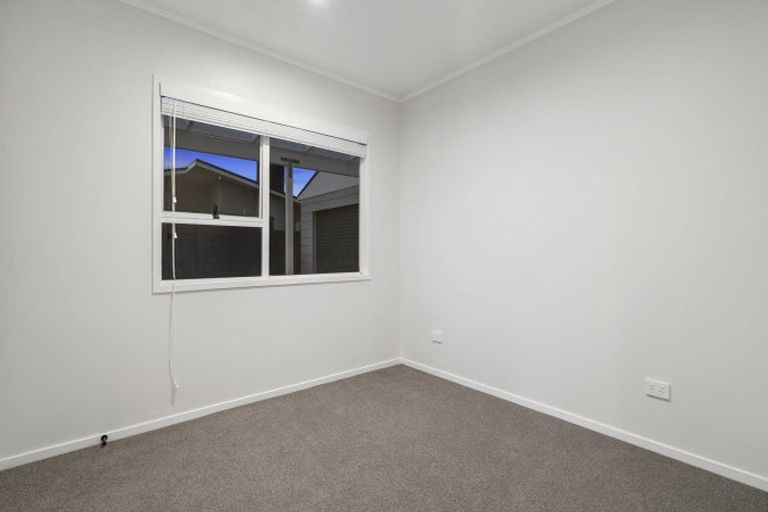 Photo of property in 8 Mardi Place, Mount Maunganui, 3116