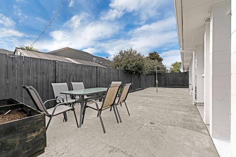 Photo of property in 1/26 Airfield Road, Takanini, 2112