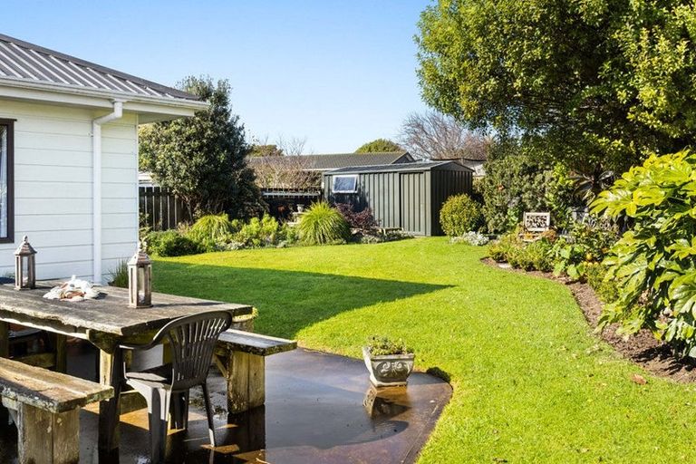 Photo of property in 6 Dillon Drive, Bell Block, New Plymouth, 4312