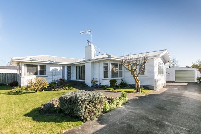 Photo of property in 18 Pembroke Street, Taradale, Napier, 4112