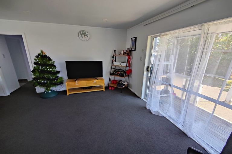 Photo of property in 2/23 Porchester Road, Papakura, 2110