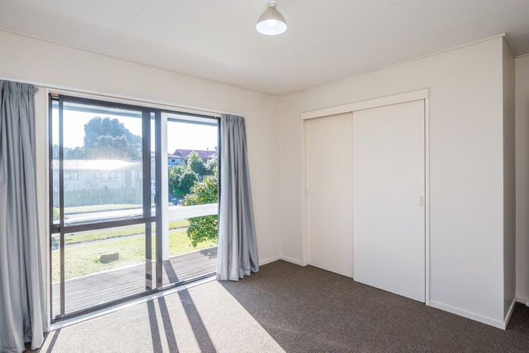 Photo of property in 66 Queens Road, Waikanae Beach, Waikanae, 5036