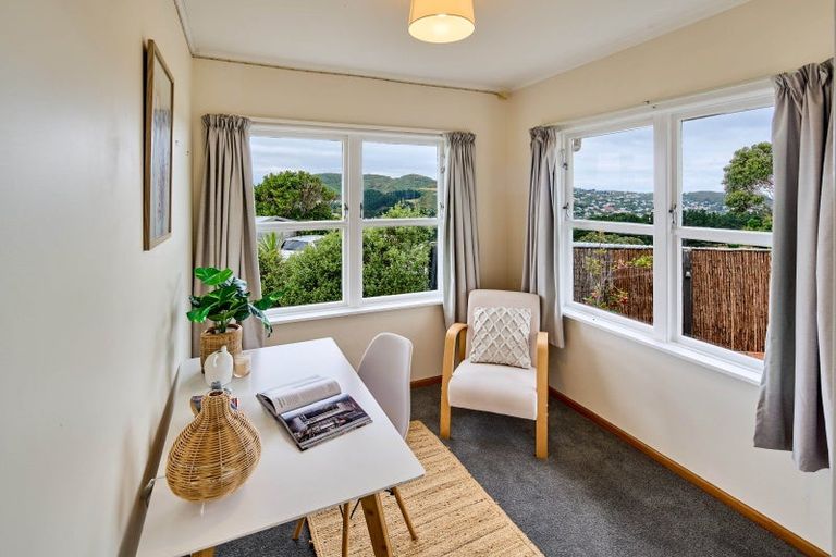 Photo of property in 31 Priscilla Crescent, Kingston, Wellington, 6021