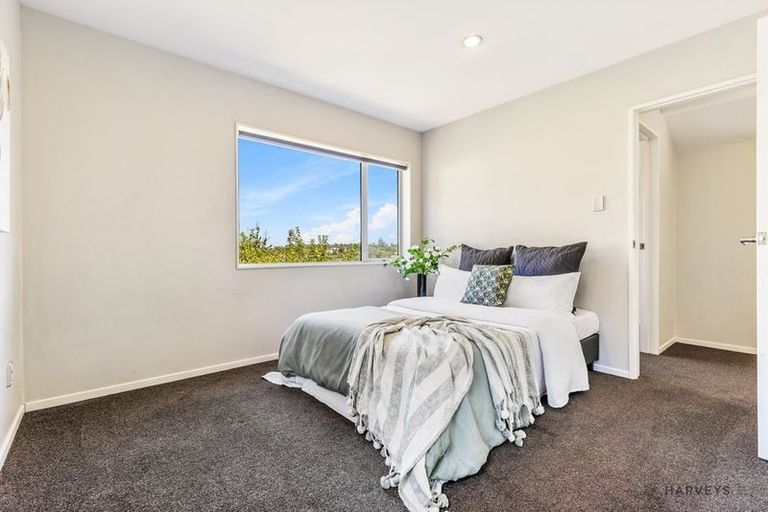 Photo of property in 75a Pleasant Road, Glen Eden, Auckland, 0602