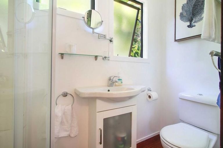 Photo of property in 4 Portobello Place, Torbay, Auckland, 0630