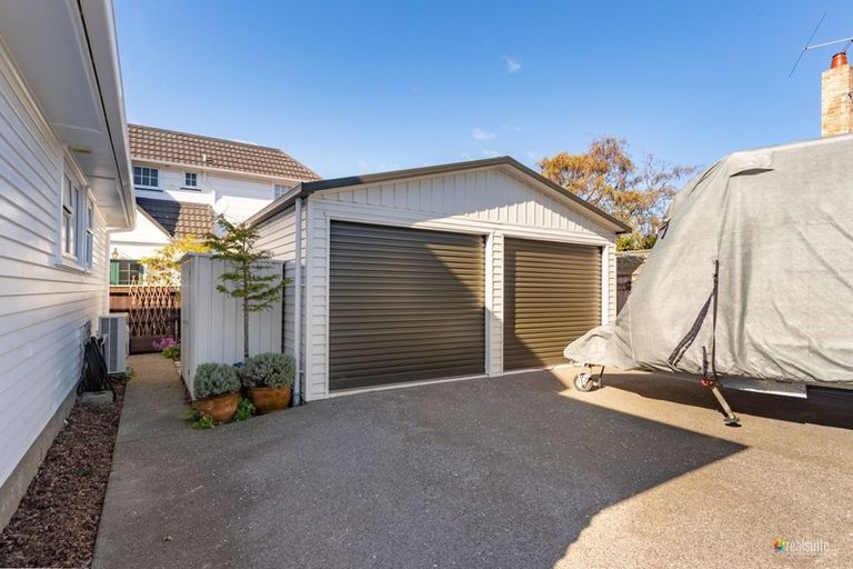 Photo of property in 19 Chilton Grove, Hutt Central, Lower Hutt, 5010
