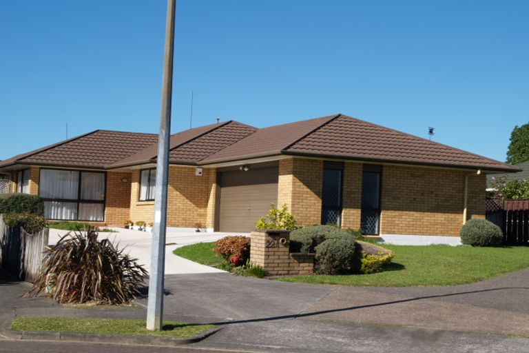 Photo of property in 22a Crescent Hills Court, Northpark, Auckland, 2013