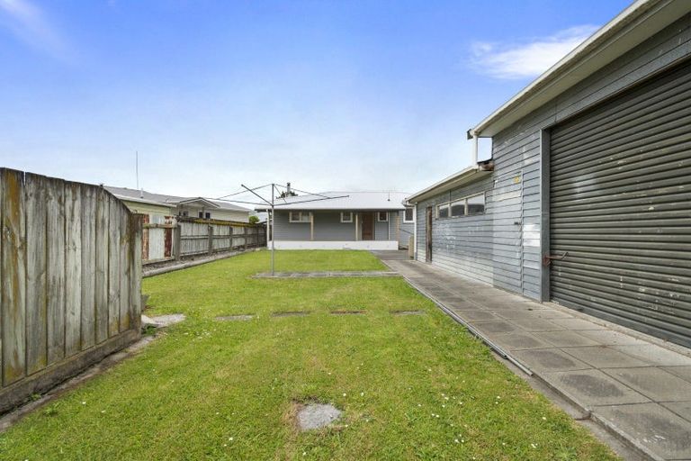 Photo of property in 3 Somerset Crescent, Highbury, Palmerston North, 4412