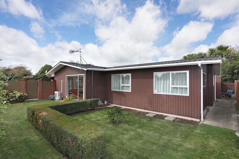 Photo of property in 10 Wallace Place, Hokowhitu, Palmerston North, 4410
