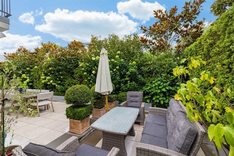 Photo of property in 186 Fendalton Road, Fendalton, Christchurch, 8052