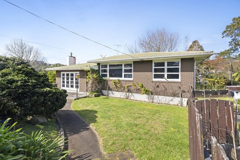 Photo of property in 10 Hillside Crescent, Westown, New Plymouth, 4310