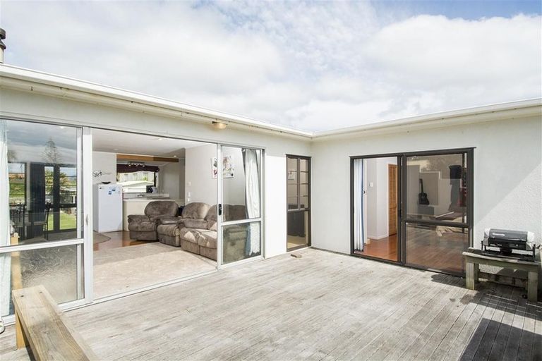 Photo of property in 1030 Papamoa Beach Road, Papamoa Beach, Papamoa, 3118