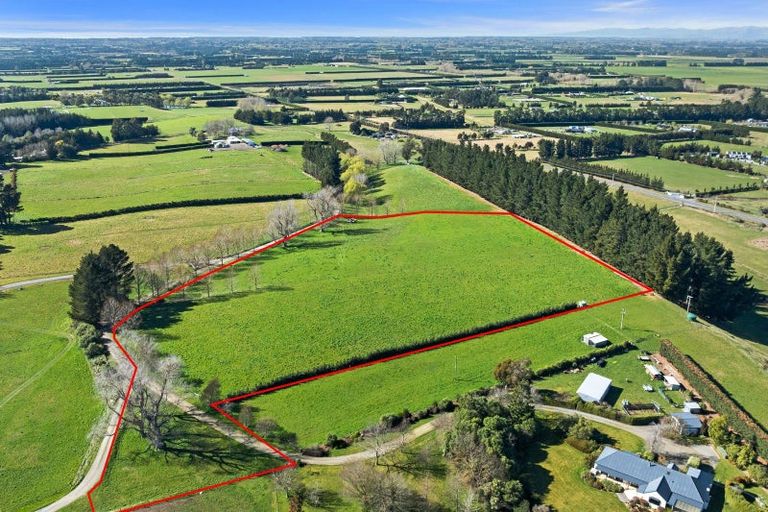 Photo of property in 934 Oxford Road, Fernside, 7471