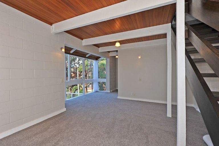 Photo of property in 3 Stowe Hill, Thorndon, Wellington, 6011